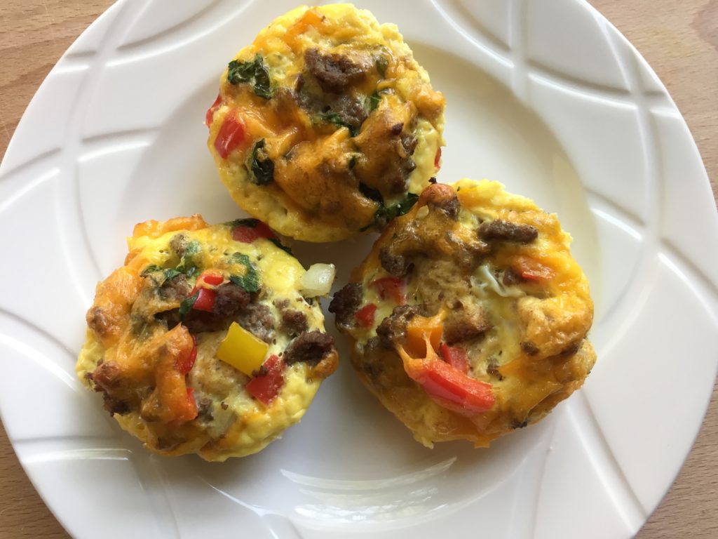 Easy Grab-&-Go Breakfast Muffin Egg Omelet Cups | www.CloverMeadowsBeef.com Grass Fed Beef